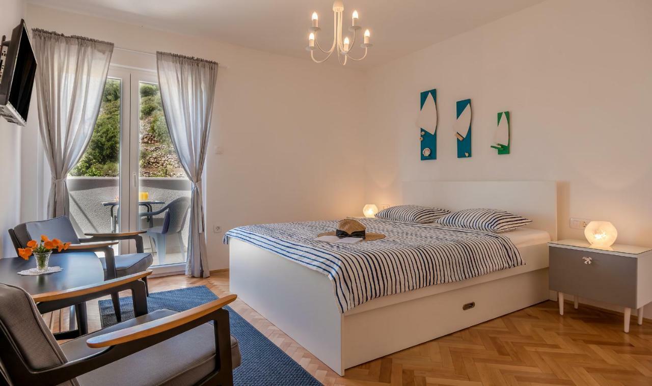 Casa Katalina Lägenhet Komiža Exteriör bild