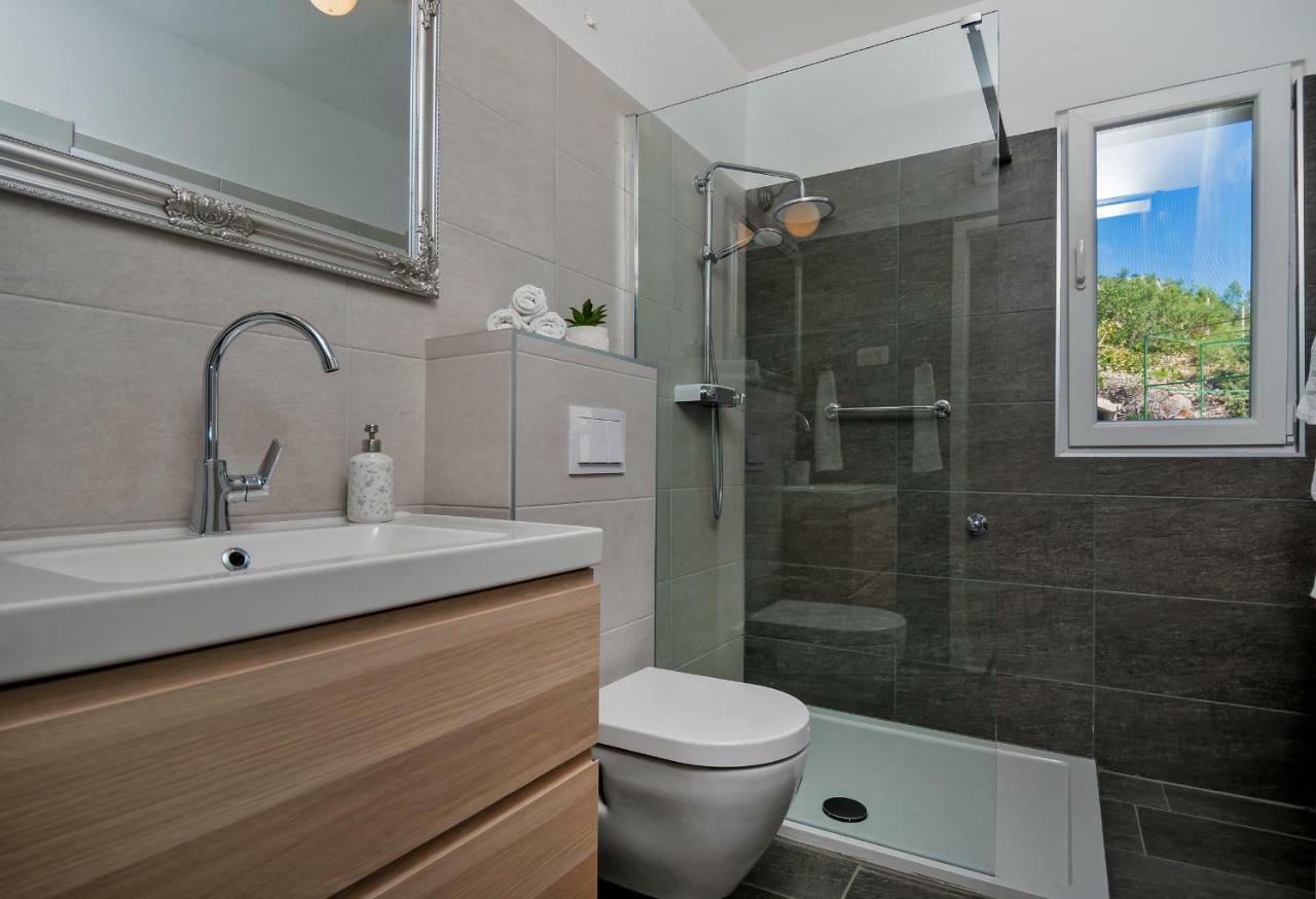 Casa Katalina Lägenhet Komiža Exteriör bild